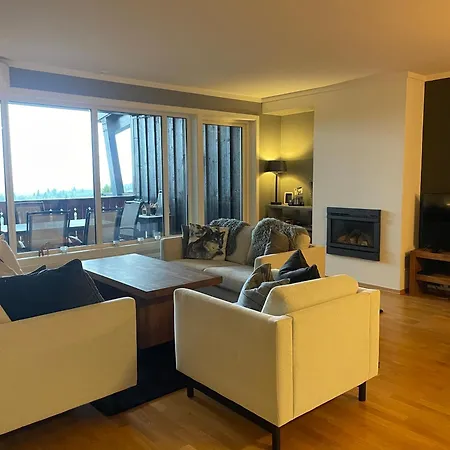 アパート Stor Og Moderne I Sentrum