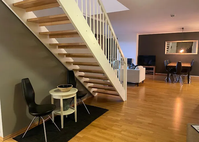 Lägenhet Stor Og Moderne I Sentrum *